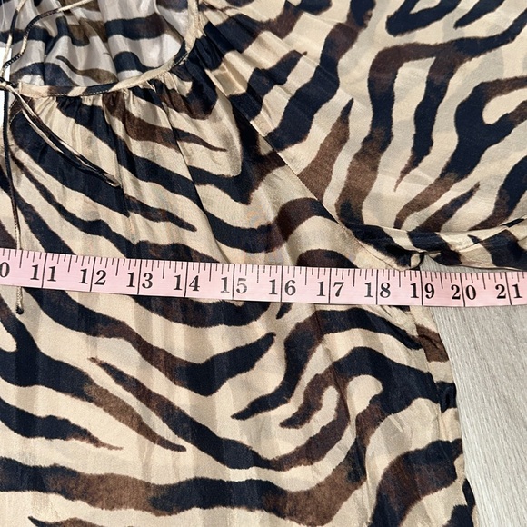 J. Crew drapey tie front zebra print lightweight blouse size XS - Picture 7 of 7